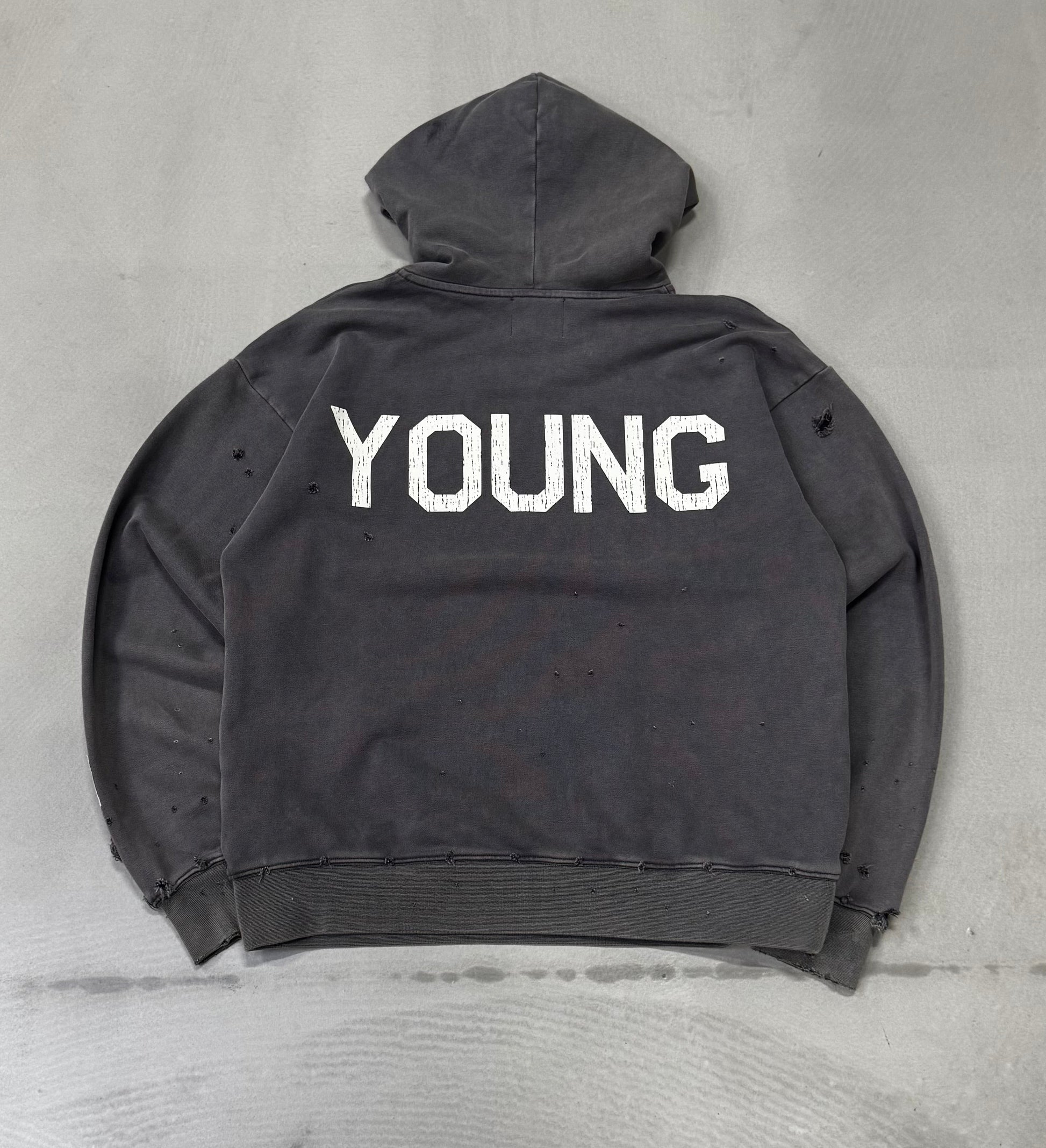 YOUNG HOODIE